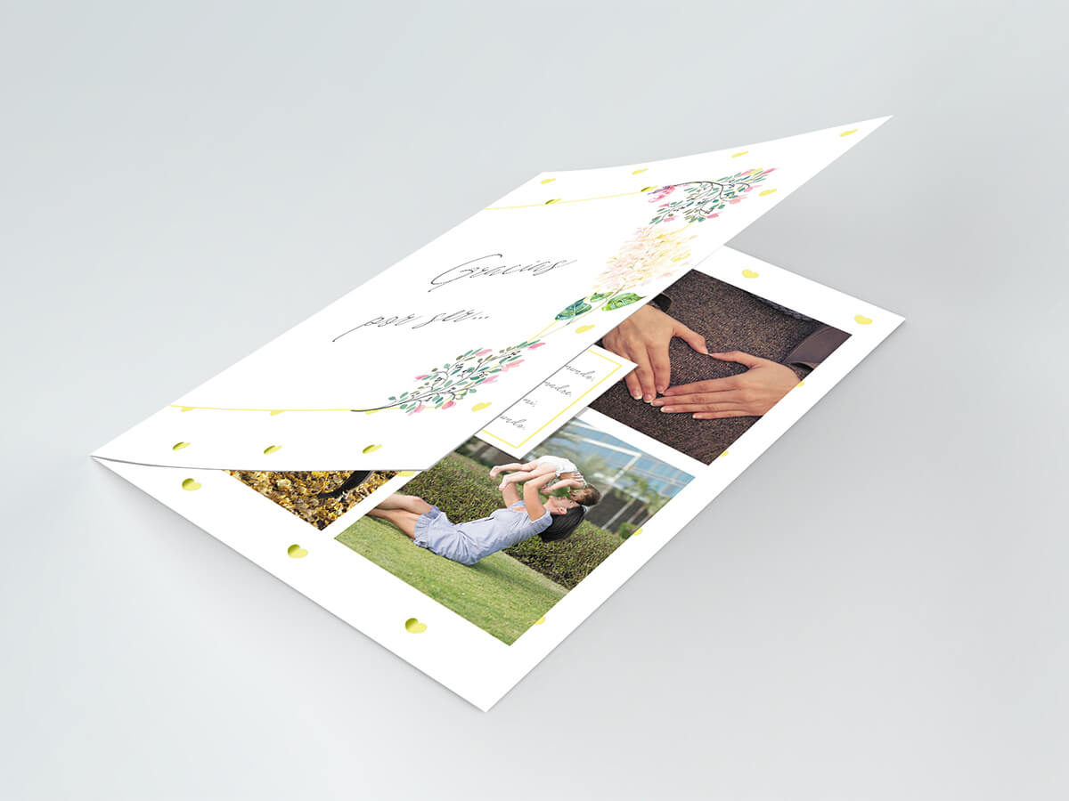 Mockup tarjeta de felicitación Día de la Madre [Freebie