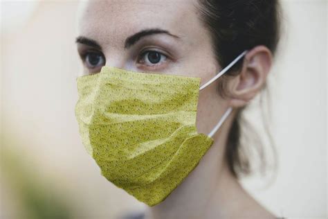 Medical Mask Mockup&nbsp;Psd